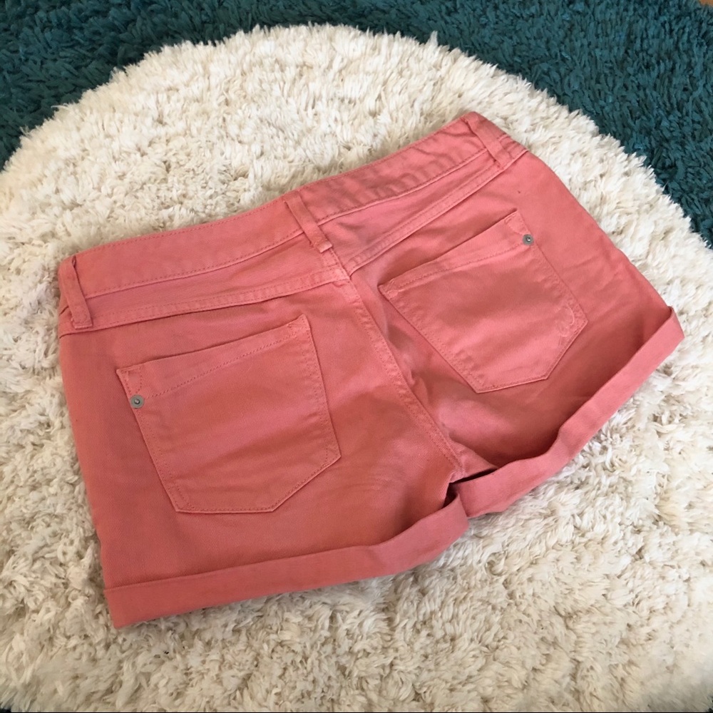 ☘️ 3 for $25 SALE! ☘️ Express Jean Shorts - Picture 2 of 7